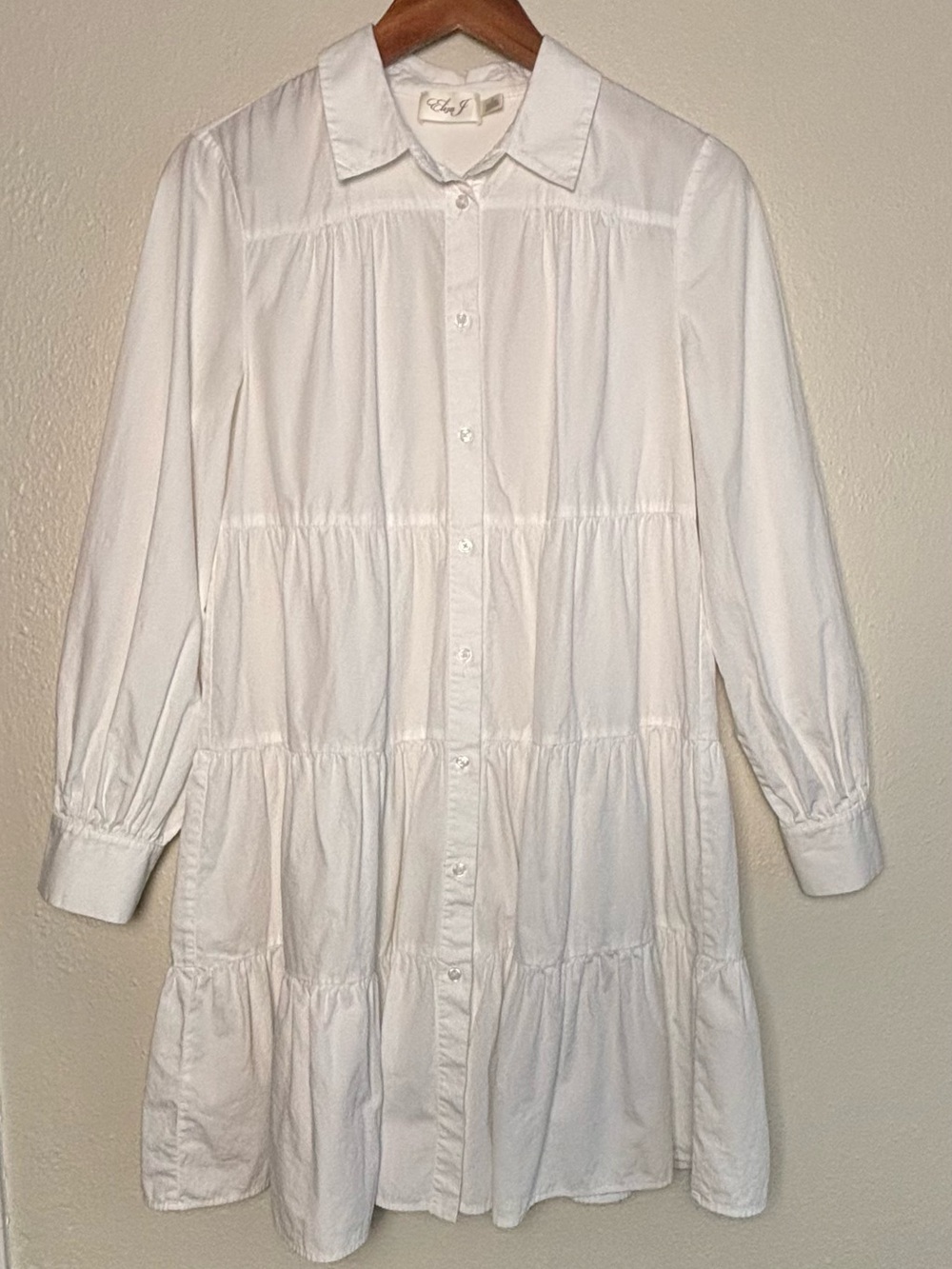Eliza J Size 8 Women’s White Tiered Button-Front Dress